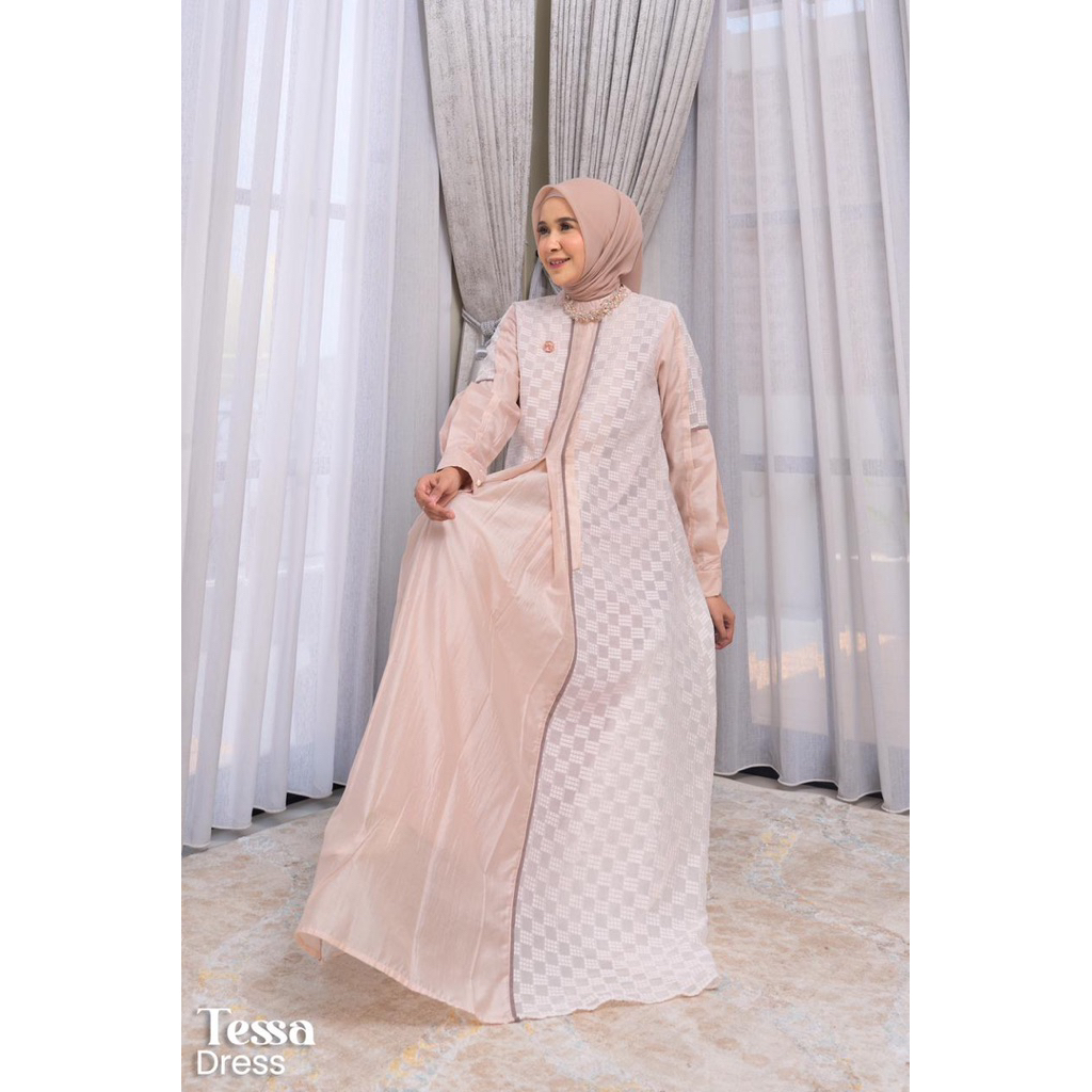 DRESS TESSA BY MAREVI ORI