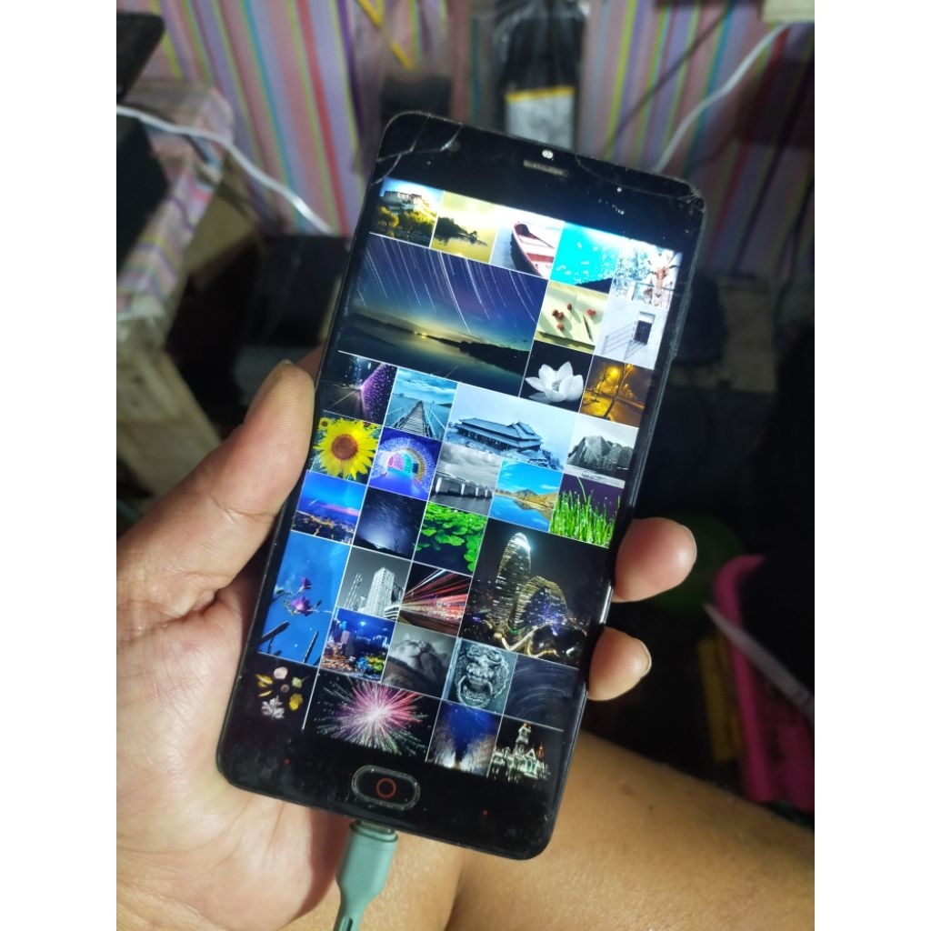 nubia m2 lite ram 3/32 minus ga ada batre sama tutup mesin aman...anggap aja jual mesin bonus lcd ma