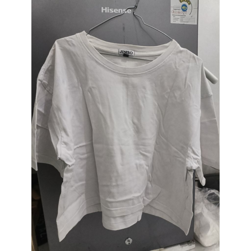 Preloved Kaos Croptop JINISO ori