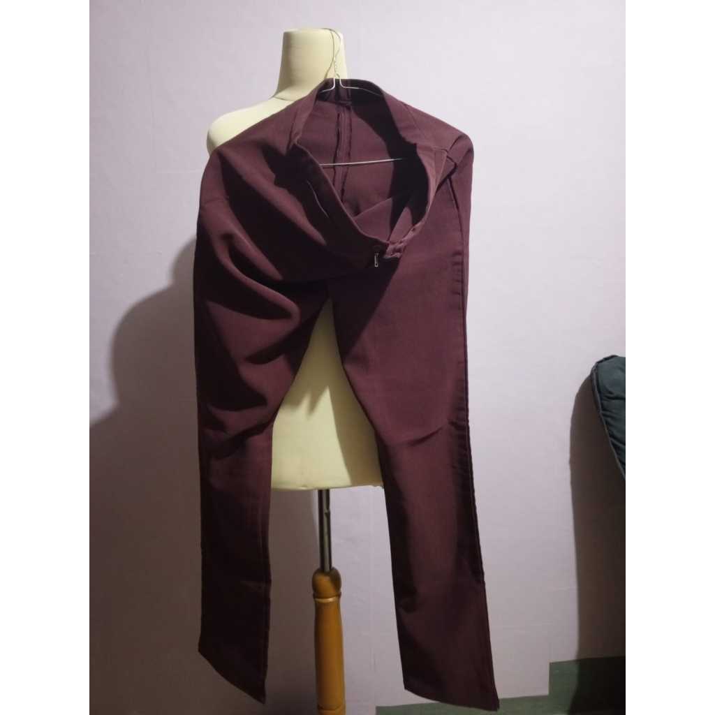 Celana Bahan Maroon Wanita