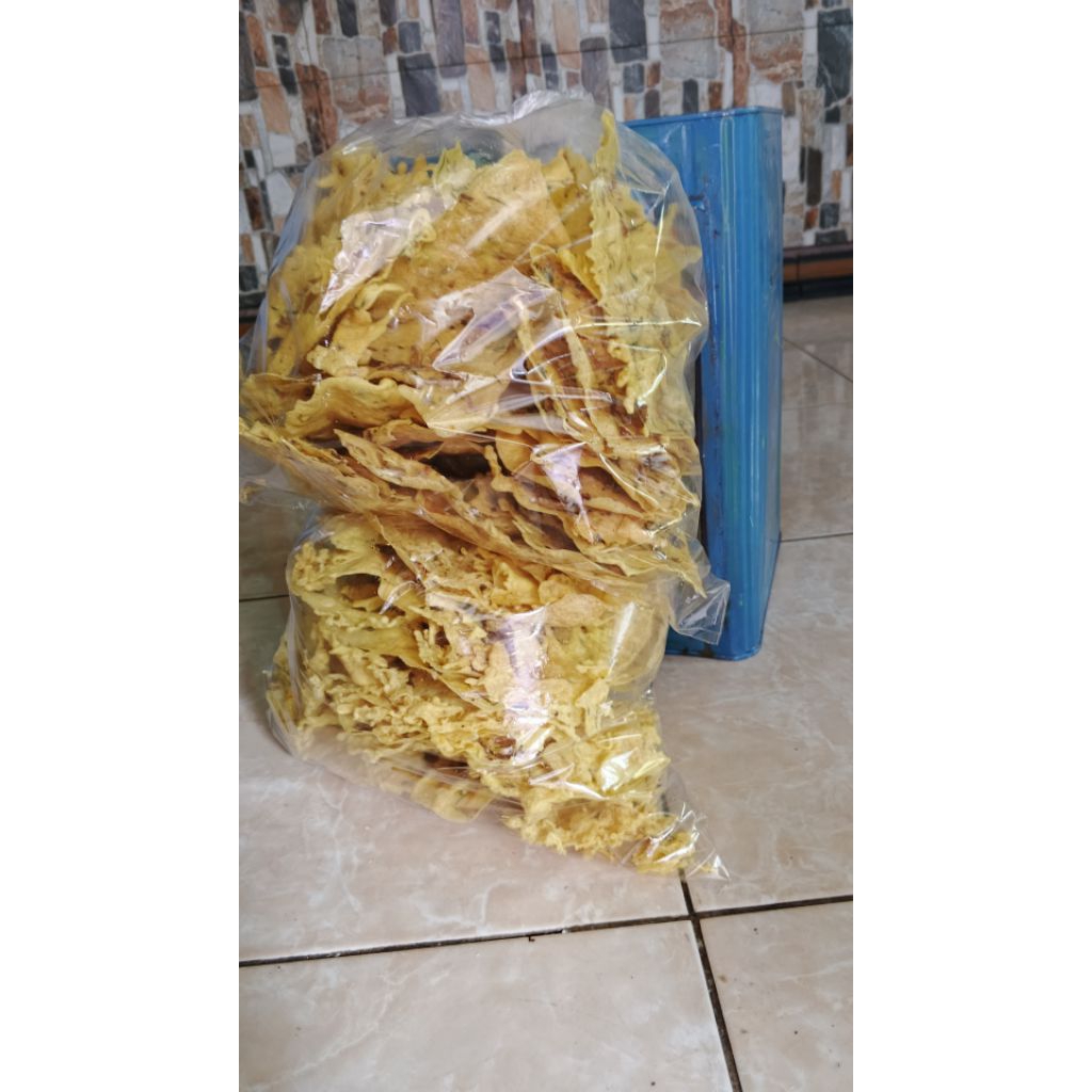 rempeyek ikan asin 1 boks