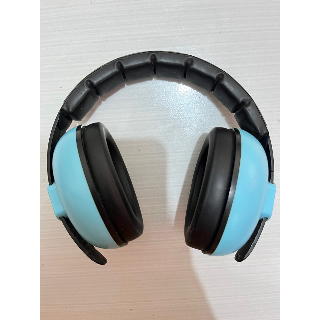 Preloved earmuff scoora