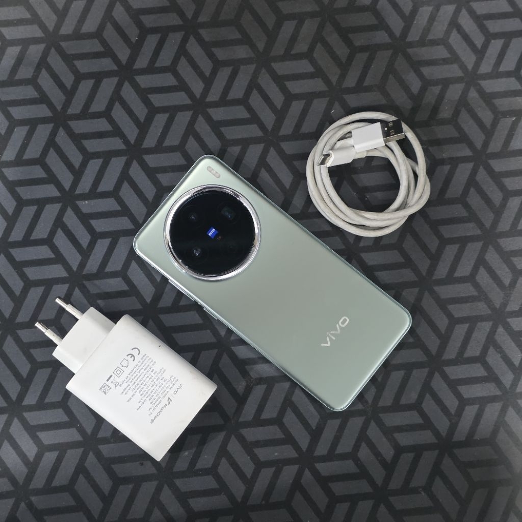 Vivo x200 256gb second garansi resmi