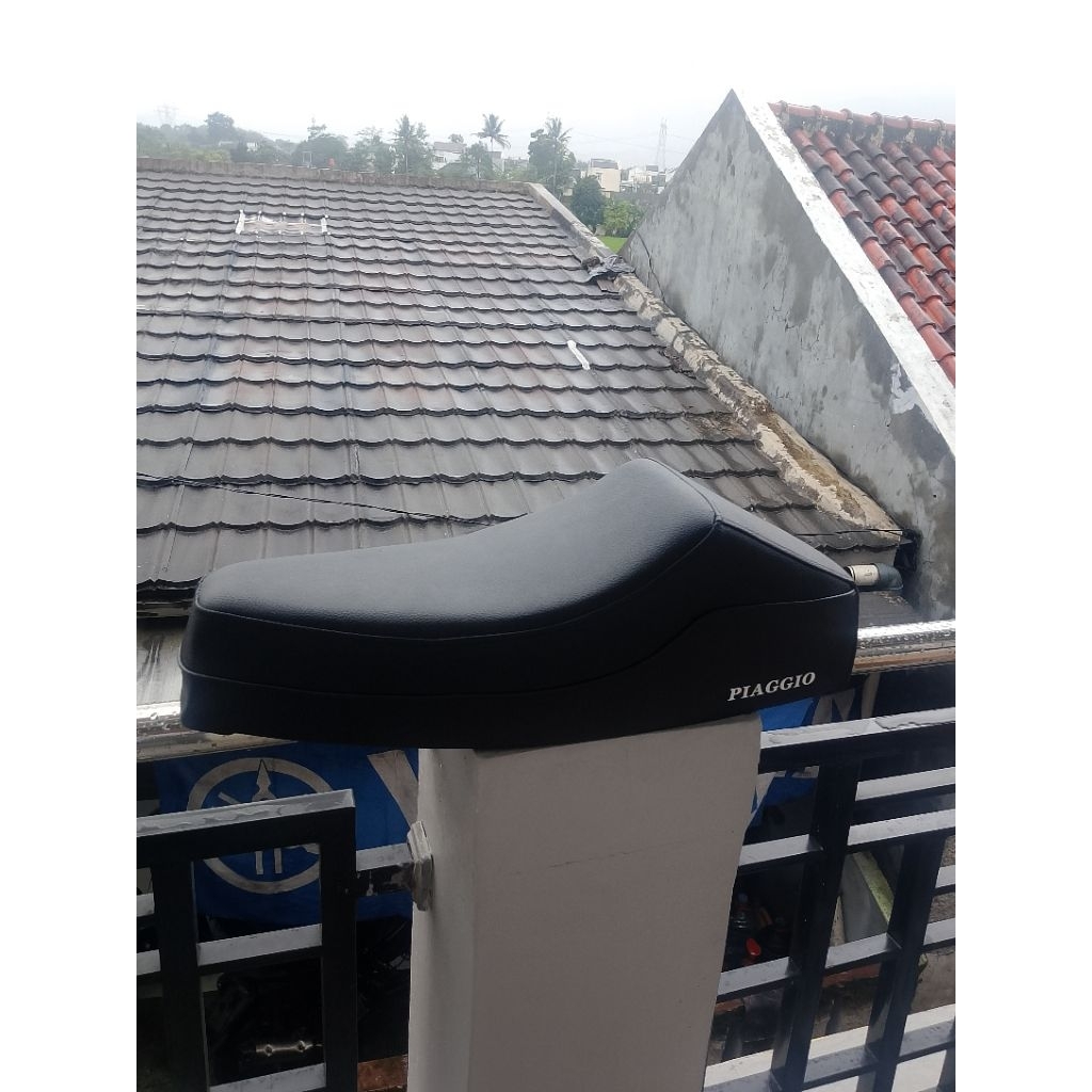jok sadel racing set kunci Piaggio untuk vespa PTS smallframe grade A