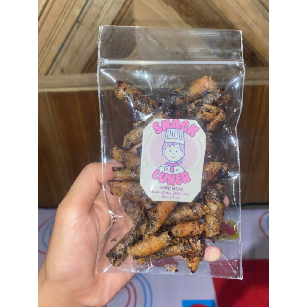 luker (lumpia kering ) ada rasa coklat,balado,keju,jagung bakar,jagung manis,isi 50g cocok untu cemi