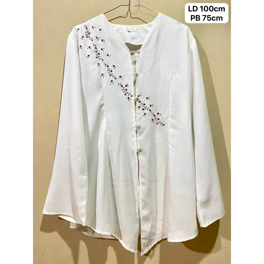 Preloved Kebaya Putih Kebaya Moscrape Bordir/Kebaya Tile Payet/Kebaya Kain Brukat