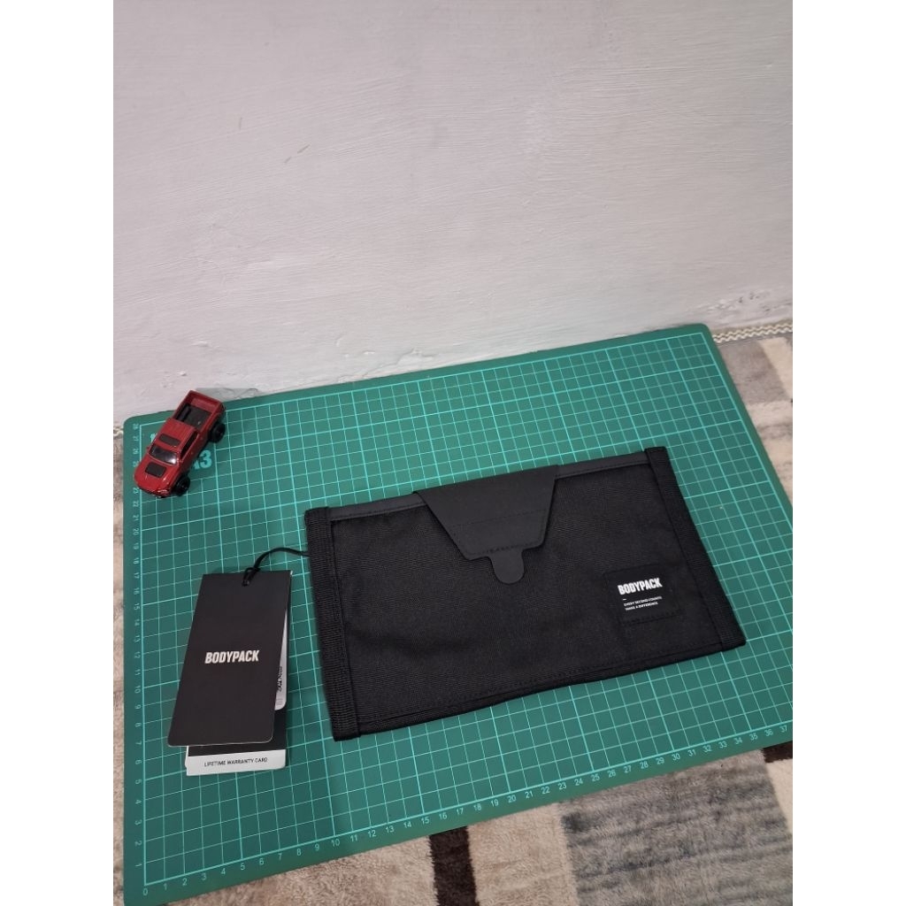 bodypack pouch edc / dopp kit fold