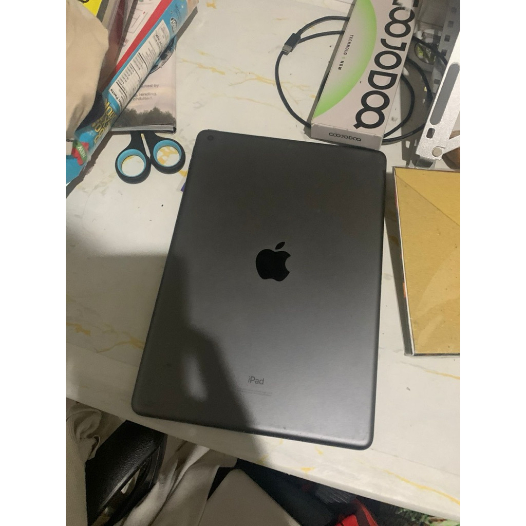 IPAD 8, 128 GB