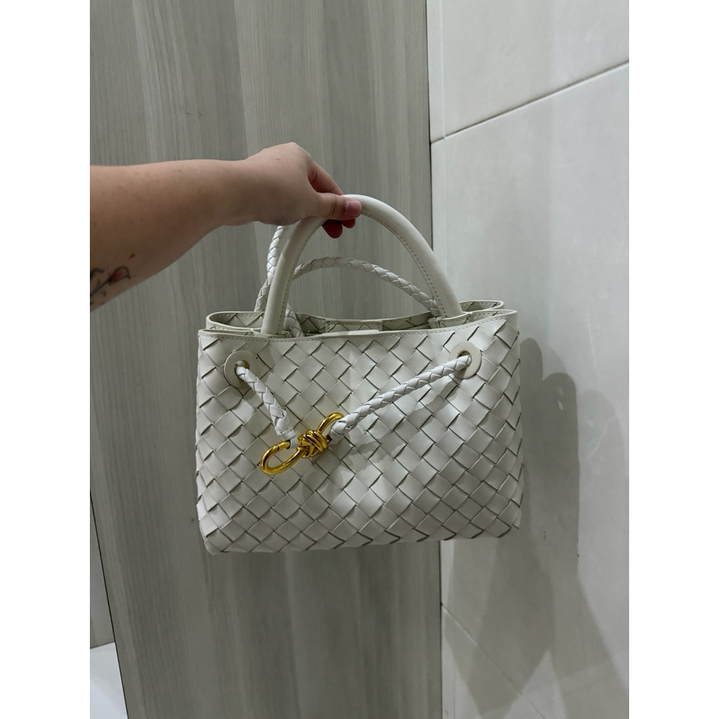 Tas Anyam kulit