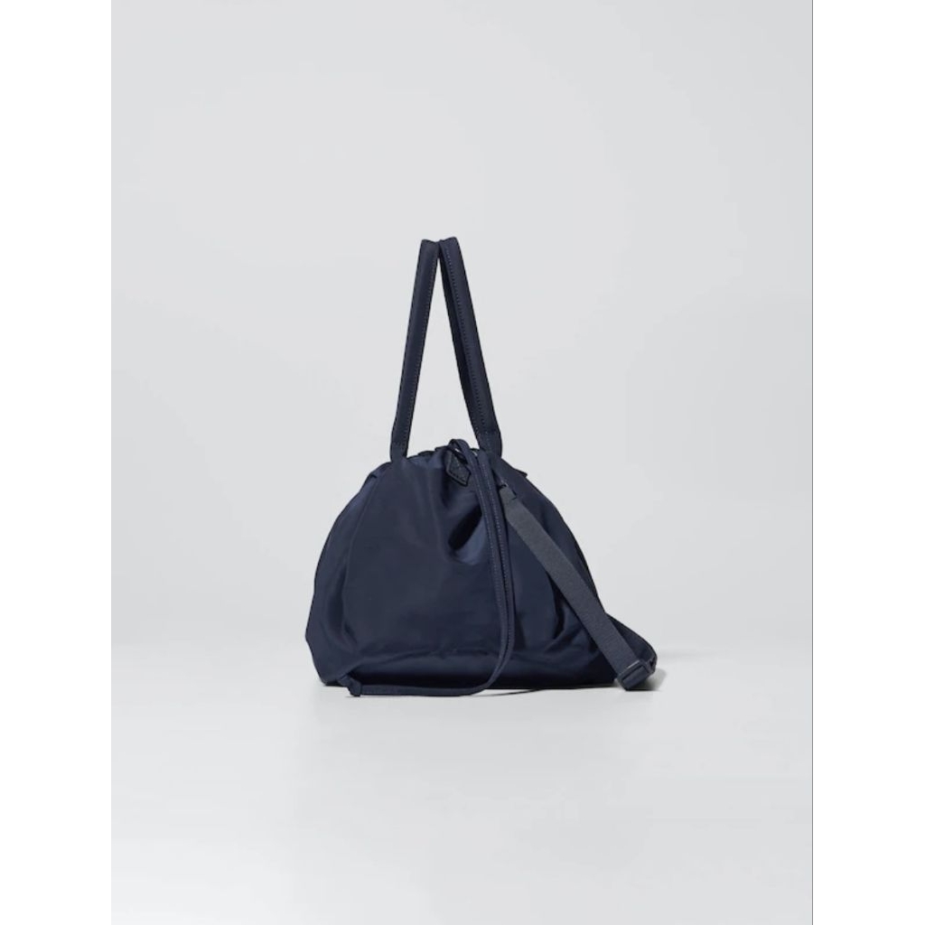 UNIQLO DRAWSTRING BAG