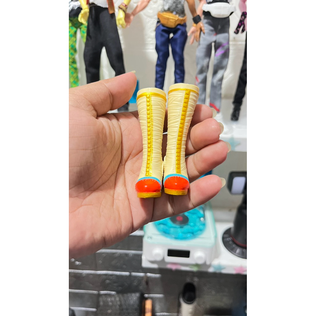 SEPATU MONSTER HIGH CLEO DE NILE G3