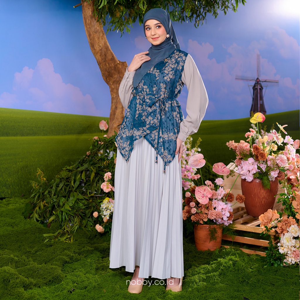Nobby Rania Vest Atasan Outer Wanita Lengan Pendek Bahan Gamila Sifon Jaquard