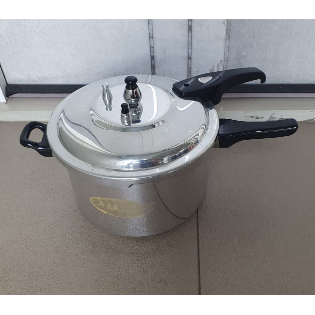 Panci Presto 10L Pressure Cooker Preloved