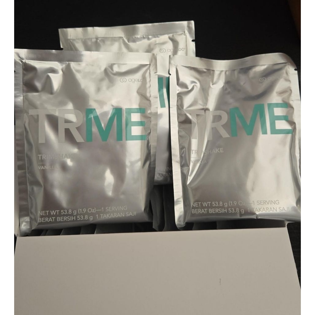 ECER 1 Sachet TRIMSHAKE® TRME TRIM SHAKE TRME TRIM SHAKE NUSKIN® TRIM SHAKE TR90 TRIM SHAKE TWS