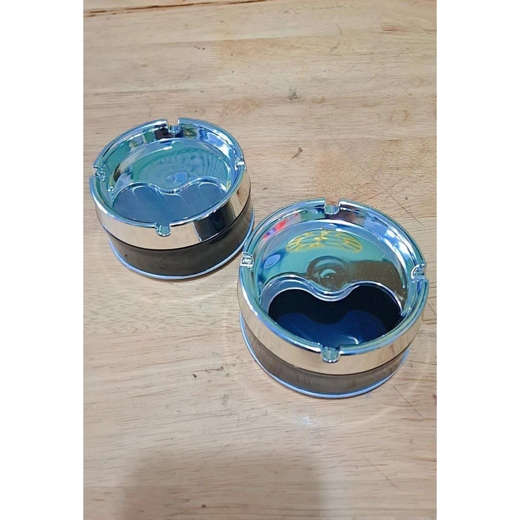 Asbak putar portabel minimalis