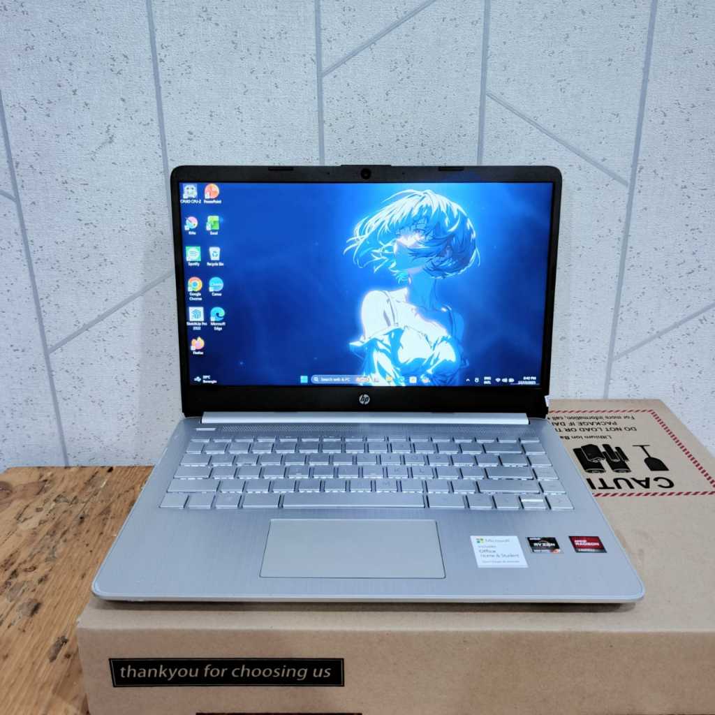 Laptop Hp 14s - fq1032AU, Amd Ryzen 3 - 5300U, 8/512Gb, Silver