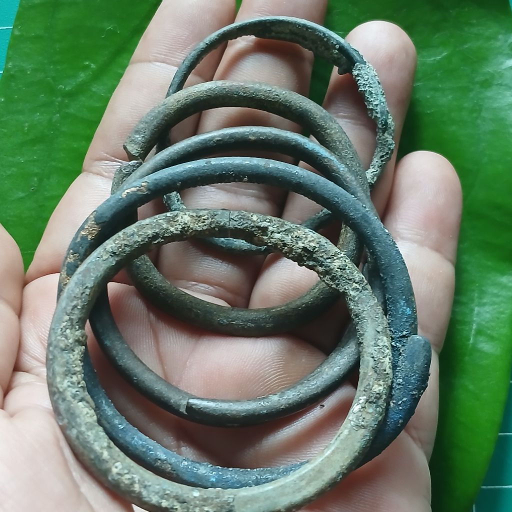 Koleksi Temuan Sungai 5 Pcs Gelang Binggel Perunggu KUNO