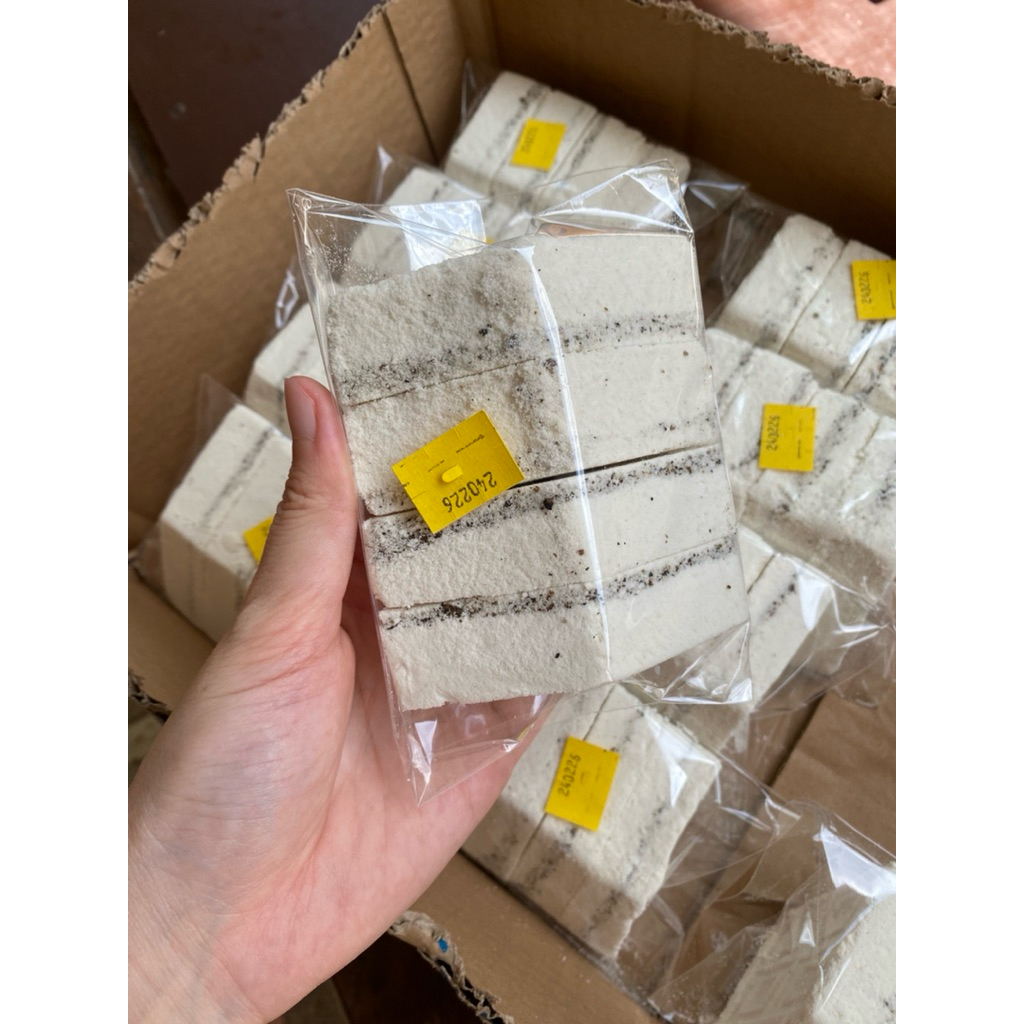 KUE PUTU WIJEN HITAM ISI 4 PCS