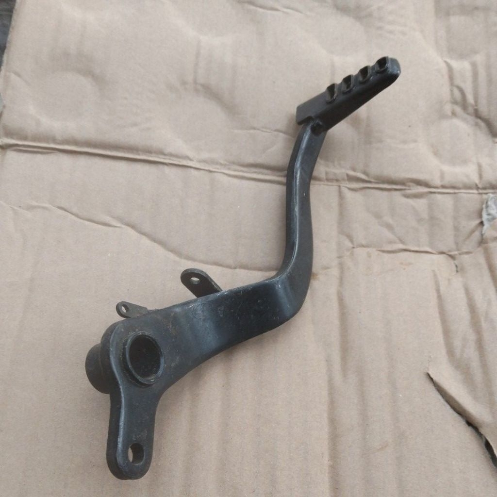 pedal cbr 150 r bekas original