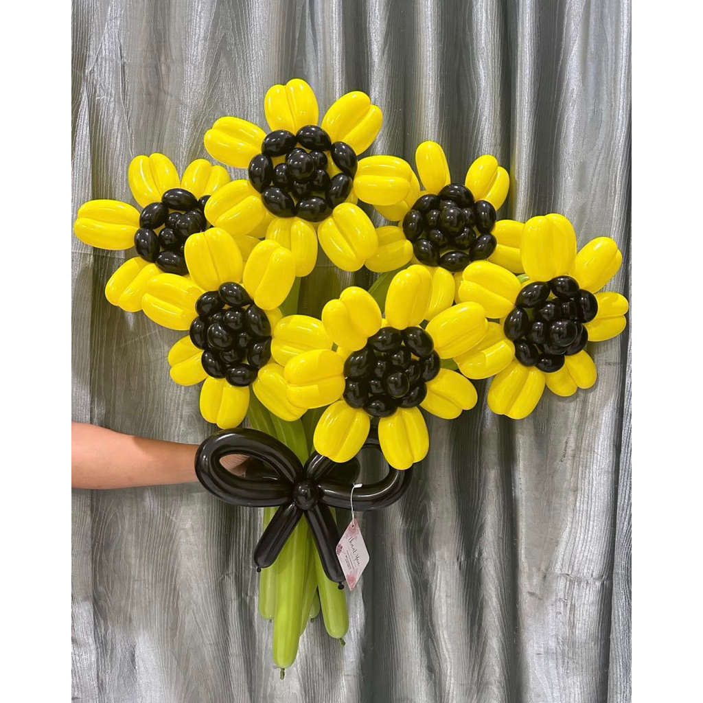 buket bunga balon / bunga balon / bunga balon medan / bunga tulip / bunga wisuda / hadiah wisuda uni