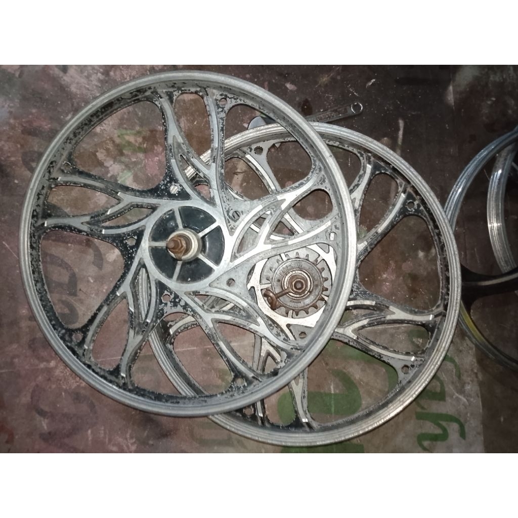 velk sepeda Aloy ukuran 20