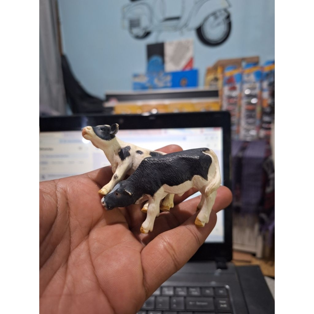 pajangan meja sapi betina dan jantan