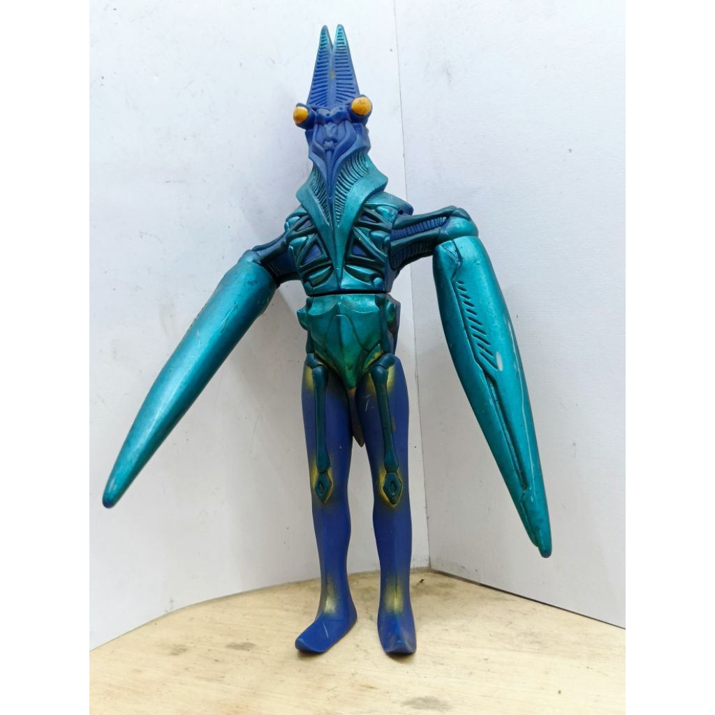 bandai ultraman monster kaiju