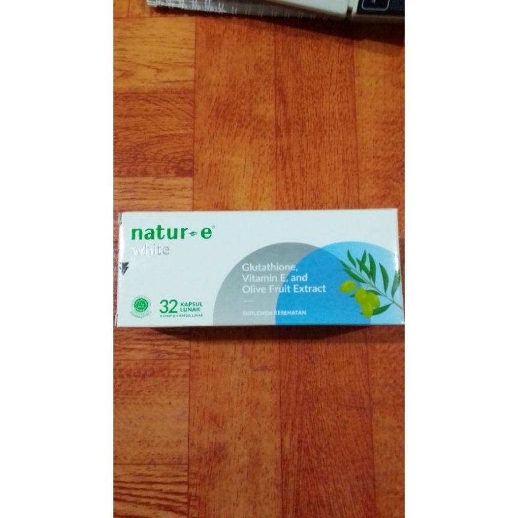 nature e white isi 32 kapsul
