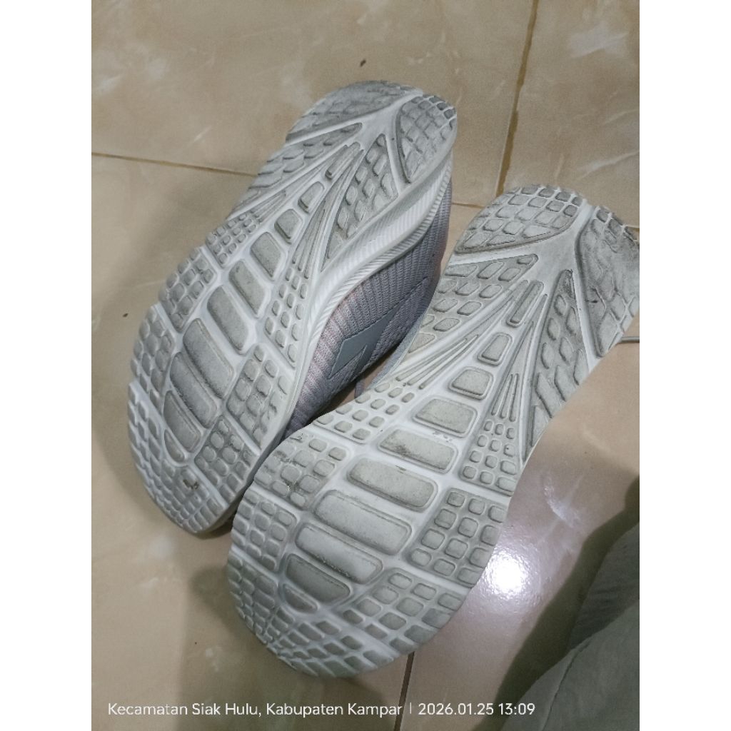 Second Sepatu Diadora Original