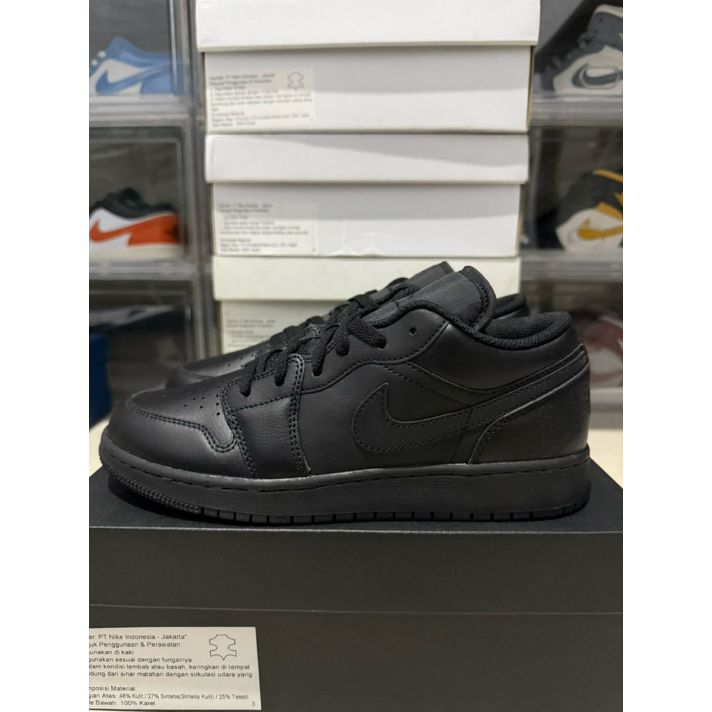 JORDAN 1 LOW FULL BLACK