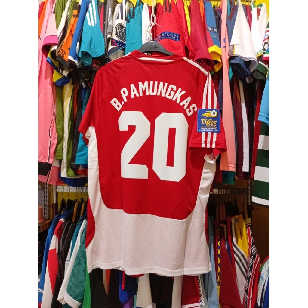 [NAMESET VELVET] JERSEY BOLA RETRO GO TIMNAS INDONESIA 2004 HOME BAMBANG PAMUNGKAS 20