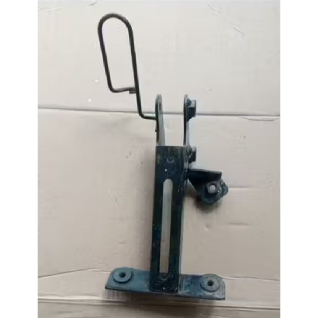 Dudukan tameng depan Honda beat fi 2012 2014, beat pop, barang original copotan