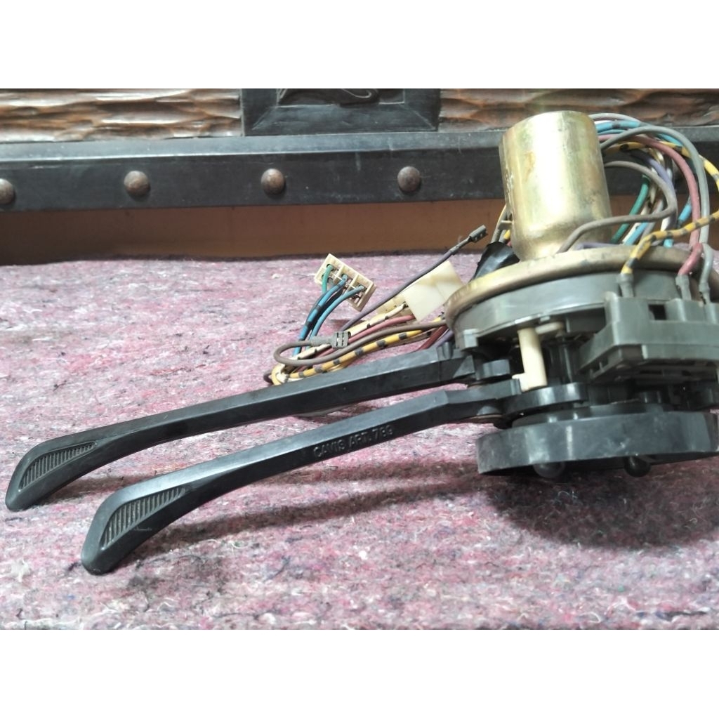 Switch sein reteng lampu wiper FIAT 124/125 series