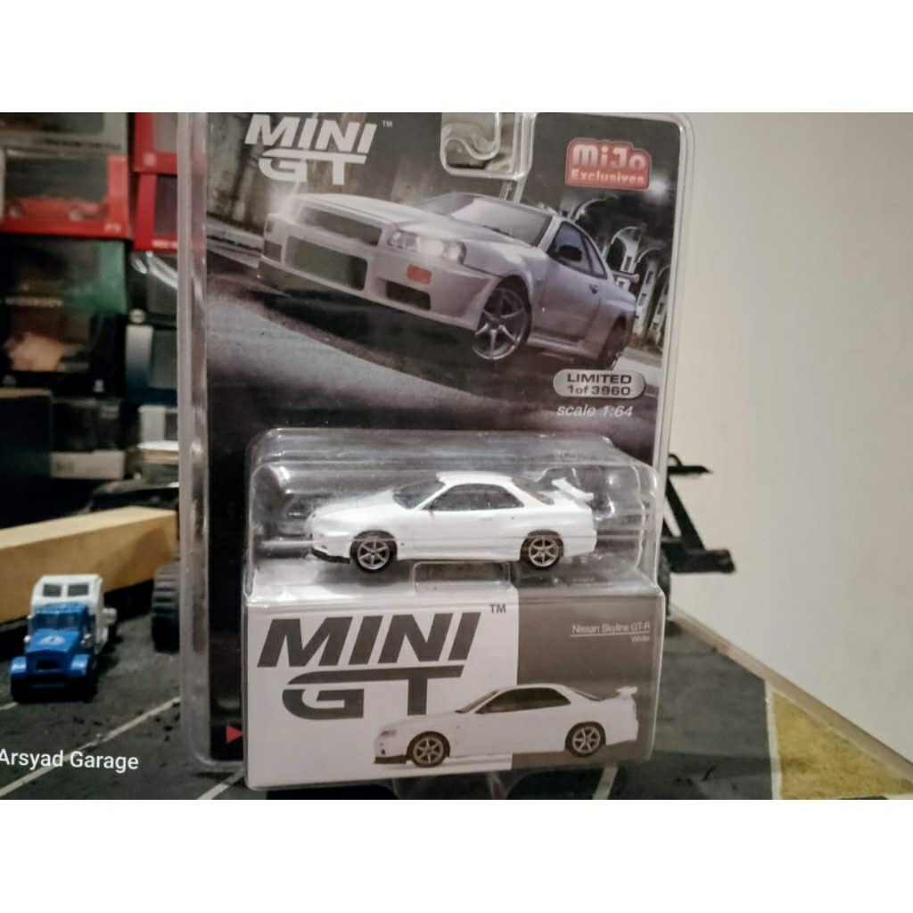 Diecast Mini GT Nissan Skyline GTR R34 White no 397 blister