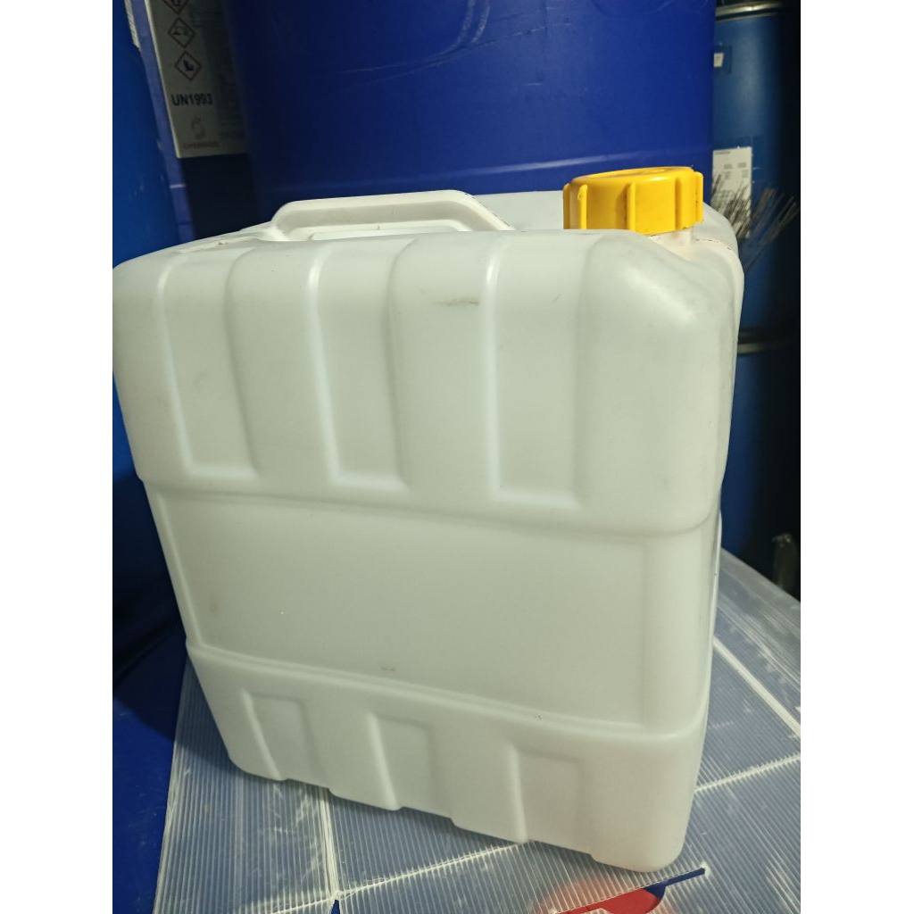 jerigen bekas minyak Bimoli 18liter