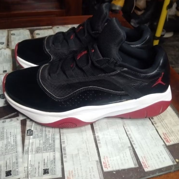 Jordan 11 "RETRO CMFT "  size 40 insole 250