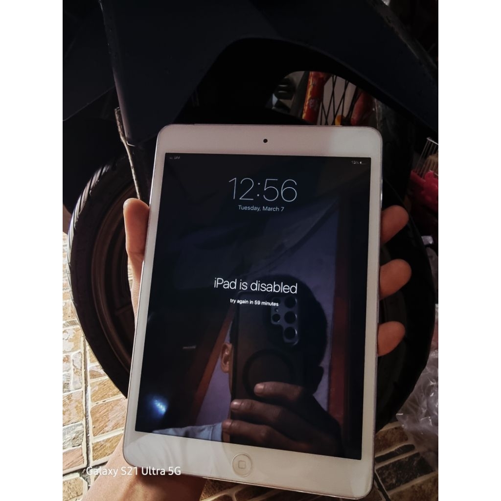 Unit iPad Mini Cell+Wifi A1455 Minus LCD Garis 1+Pin Layar