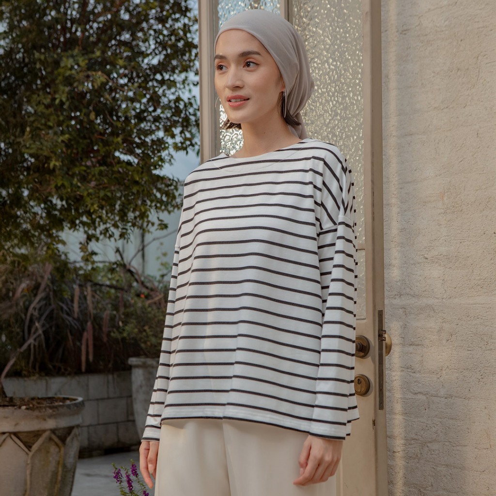 Hijabchic Ulyani Stripe Tops - Atasan Muslim Stripe Lembut Best Seller Terbaru Pasti Promo