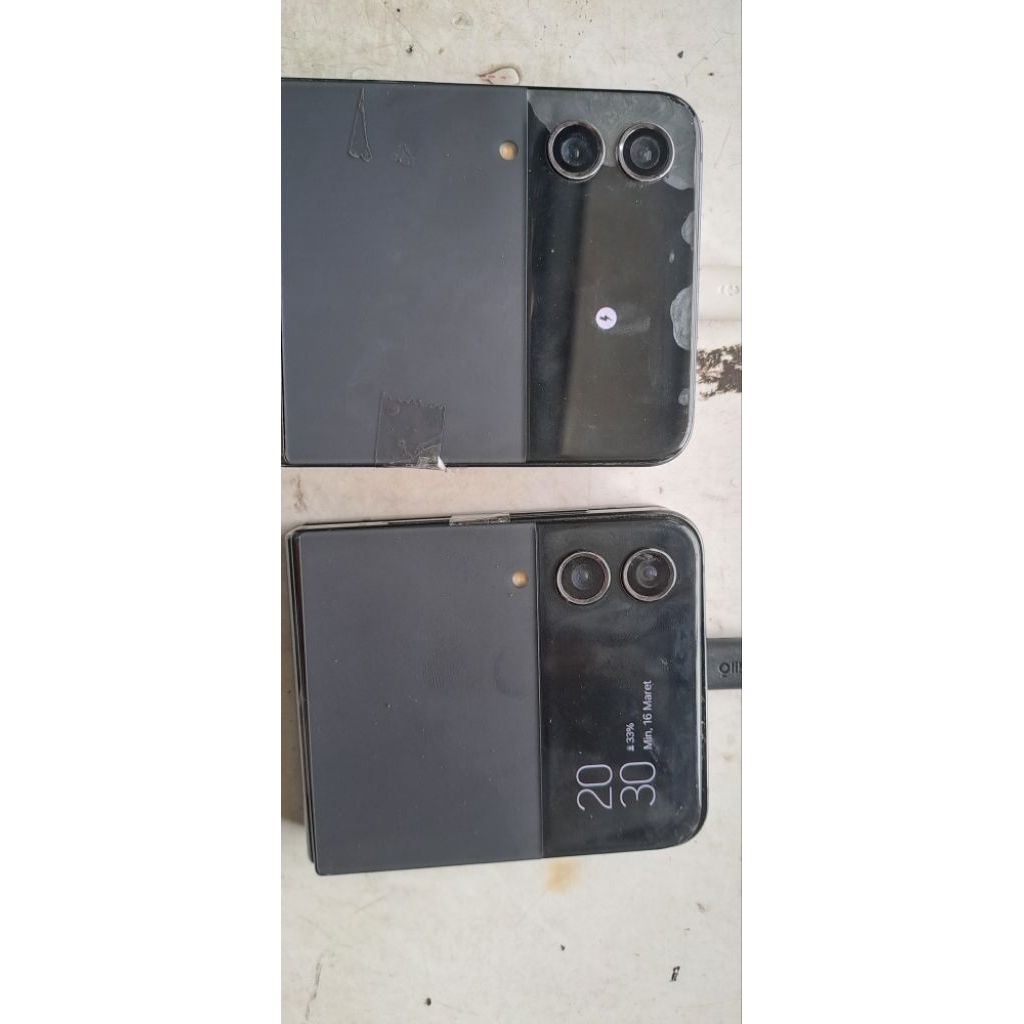 Samsung flip 4 minus lcd dalam