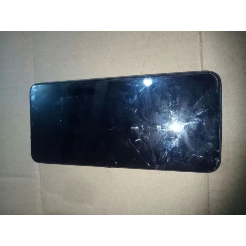 Lcd Tc Hp Realme 5i Minus Tc retak & Kotor Ori cabutan Normal