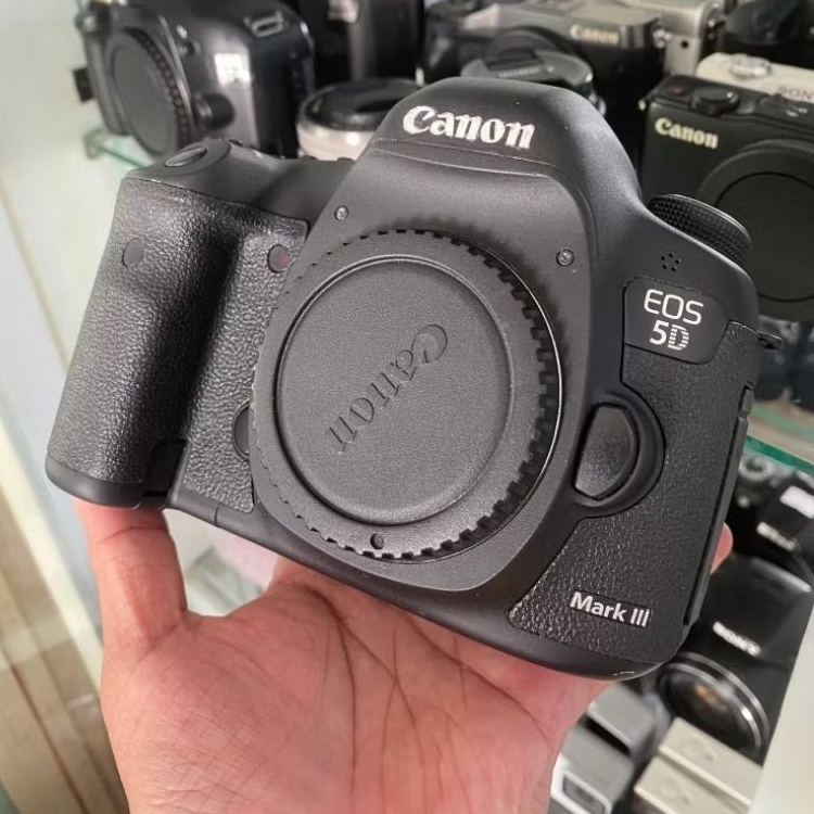 Canon 5d mark iii bekas mulus