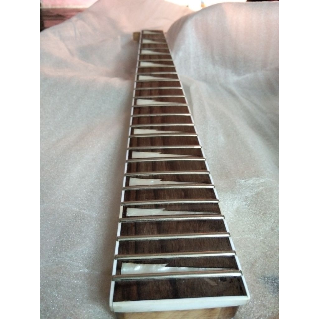 neck gitar Ibanez