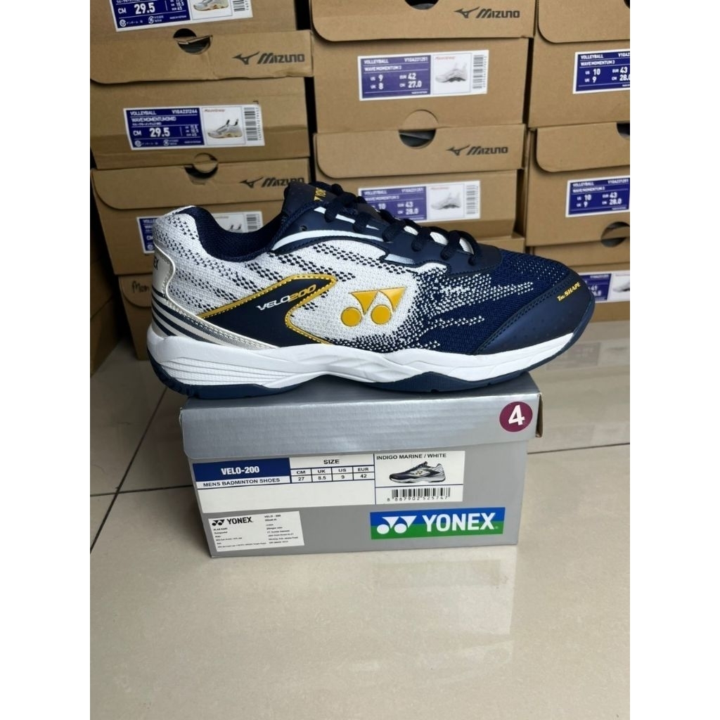 SEPATUYONEX SEPATU BATMINTON