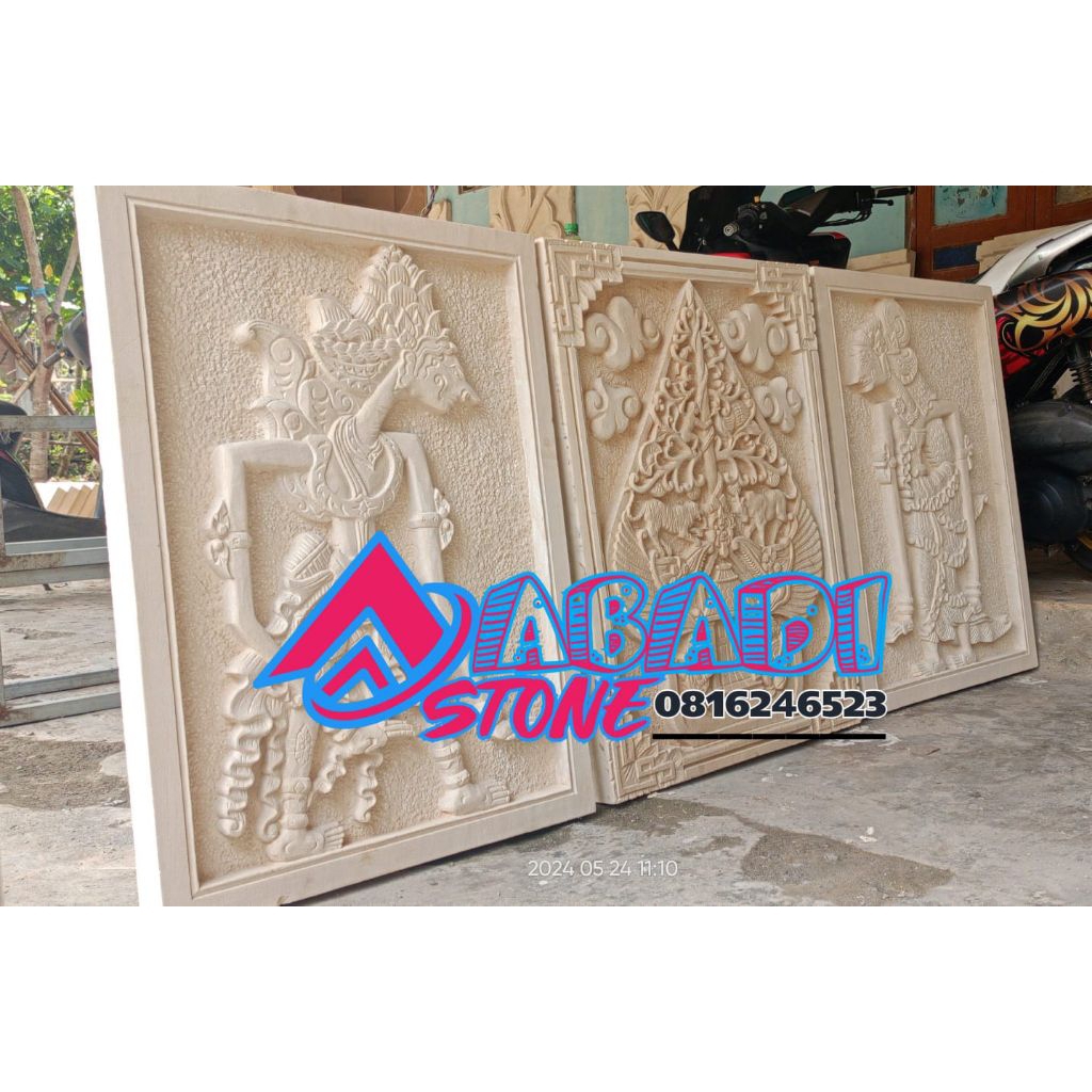 relief gunungan batu alam