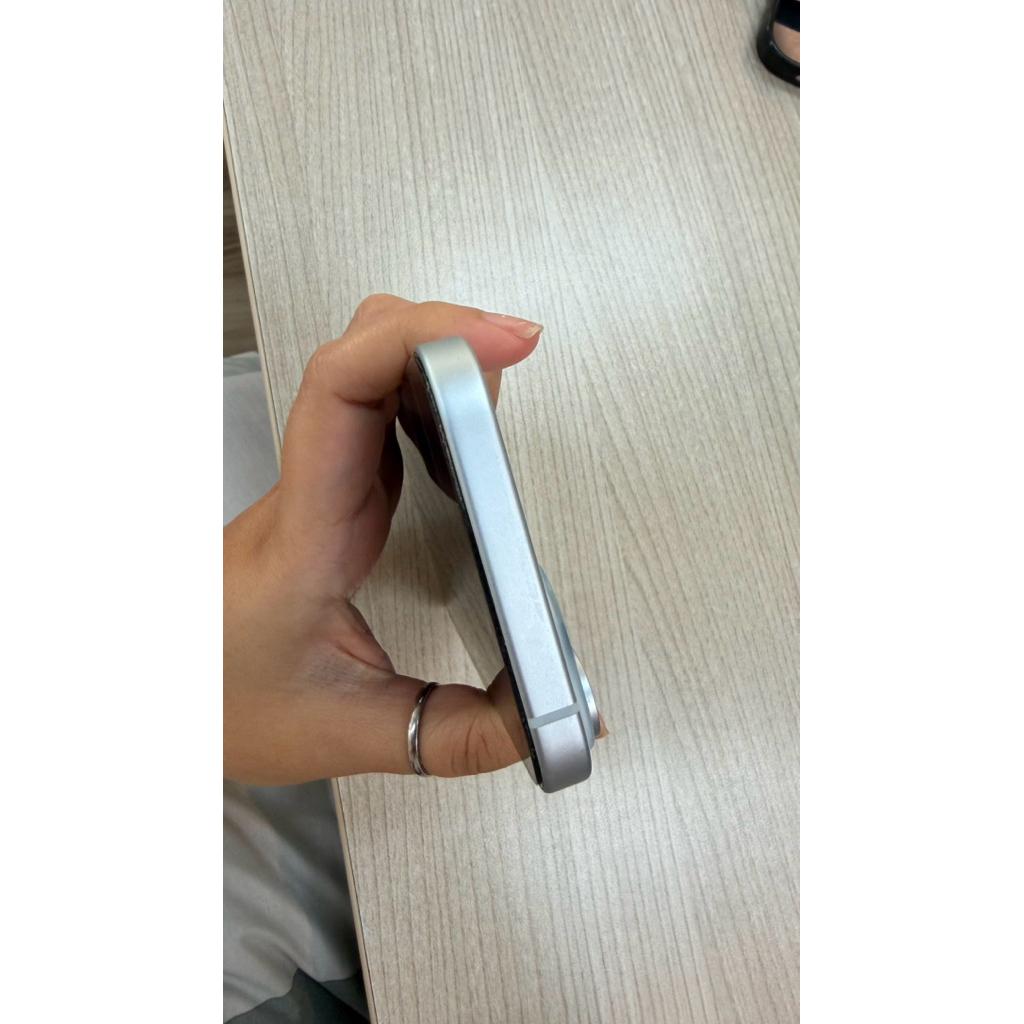 SECOND IBOX IPHONE 15 128GB