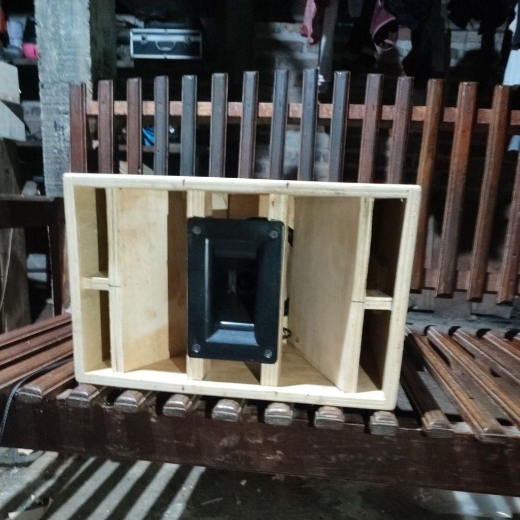 Box Speaker Paratop 6 Inch Single Plus Horn Tweeter 10x15cm