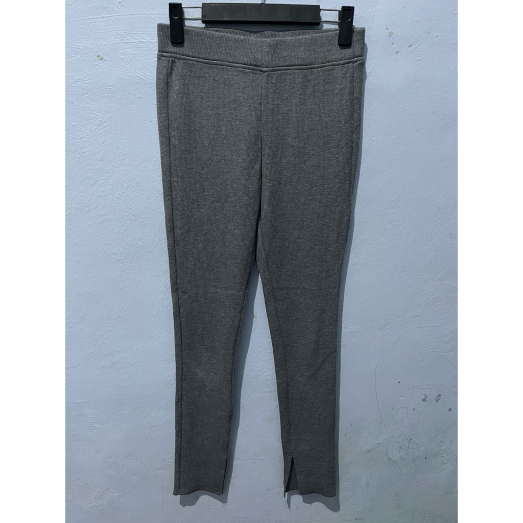 Celana Panjang Cewek Lidi-Lidi GU Original Second