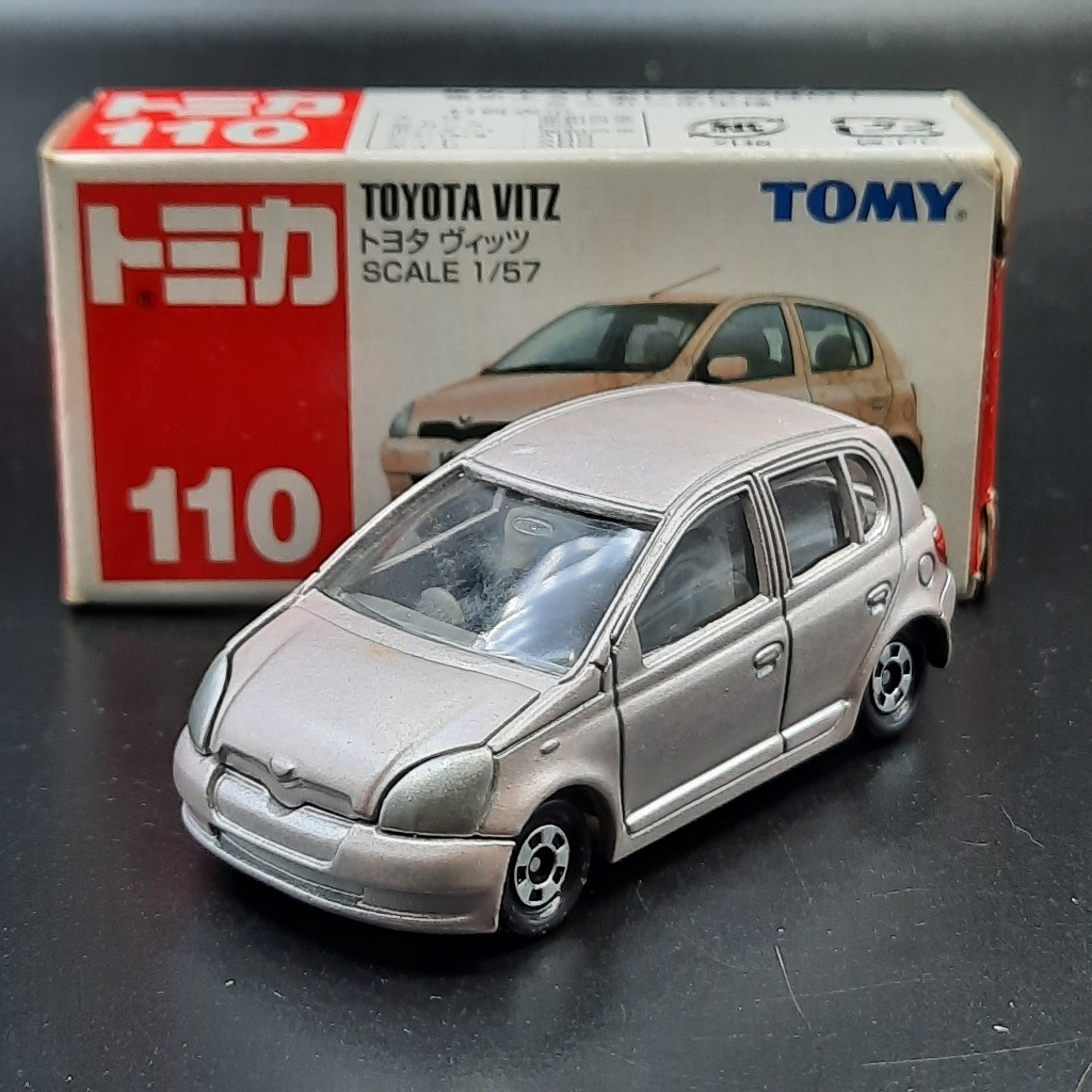 Tomica Tomy Biru 110 Toyota Vitz Box Not Mint Velg Pudar Merintis