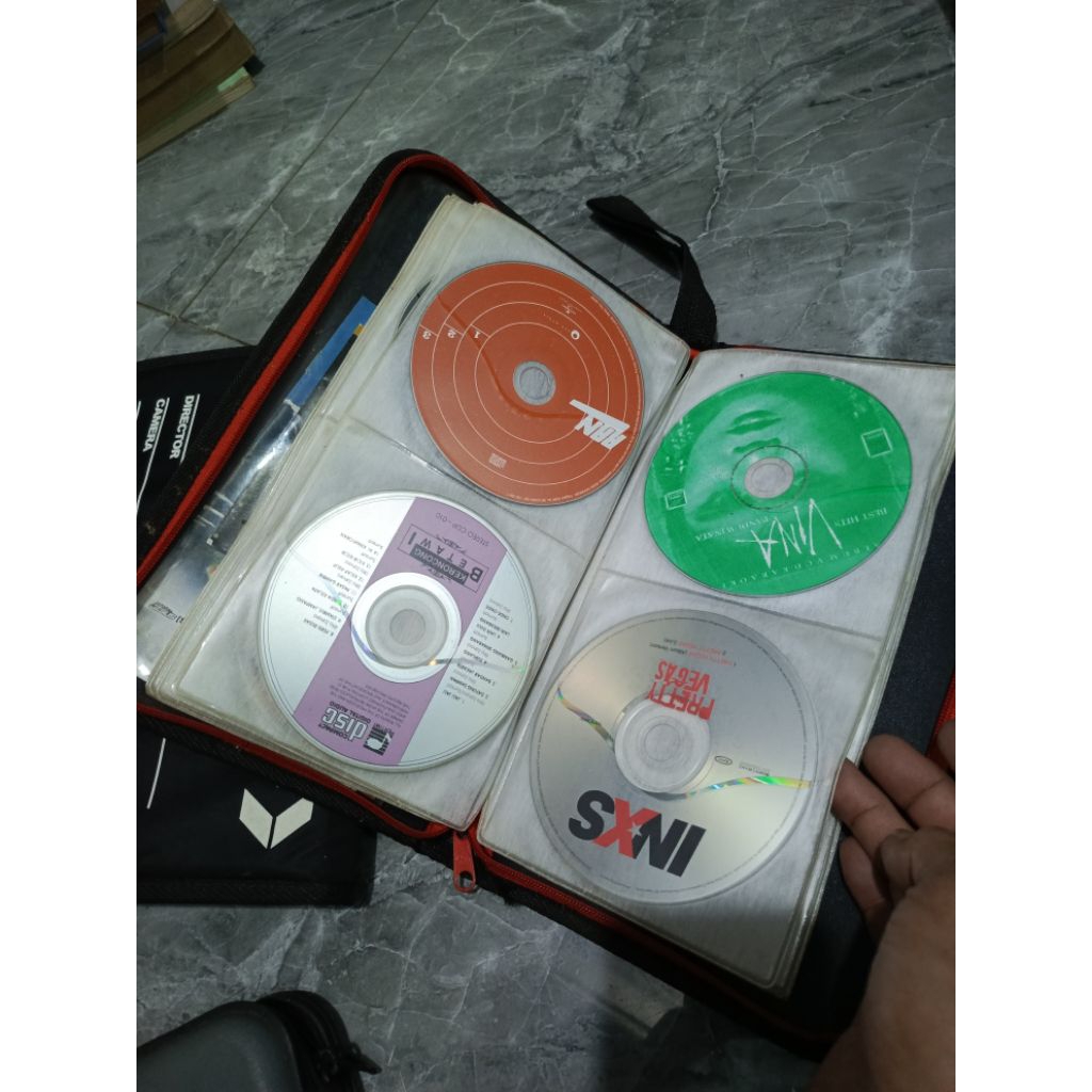 Berbagai CD/VCD  Tanpa Cover  Seri 2-Di Box