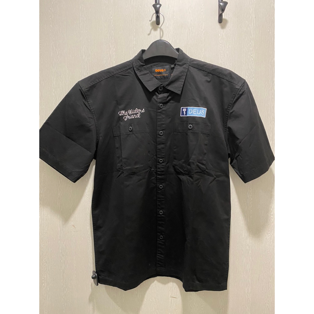 Deus Workshirt